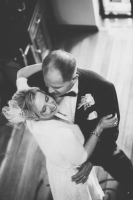 Bride and groom dancing in Coeur d'Alene